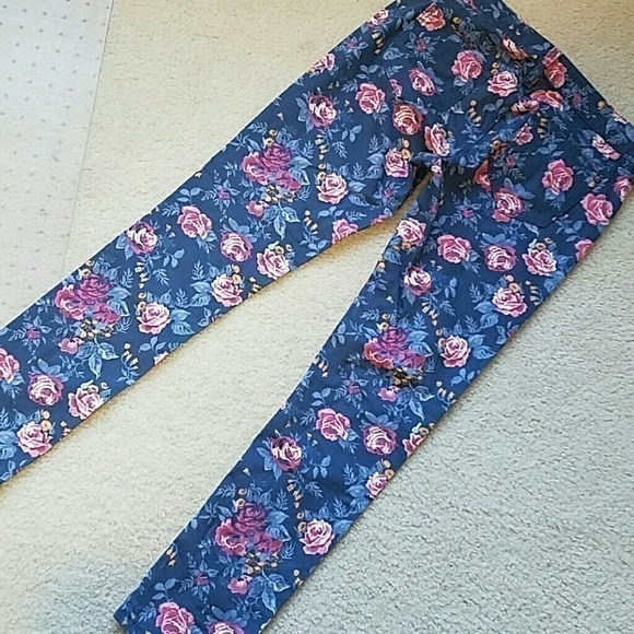 Arizona sz 3 floral ankle pants - Picture 6 of 7